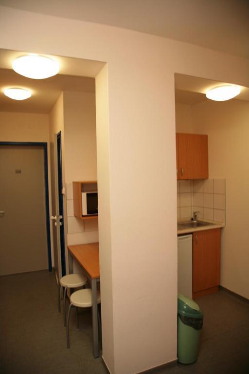 Imola Hostel Eger Værelse billede
