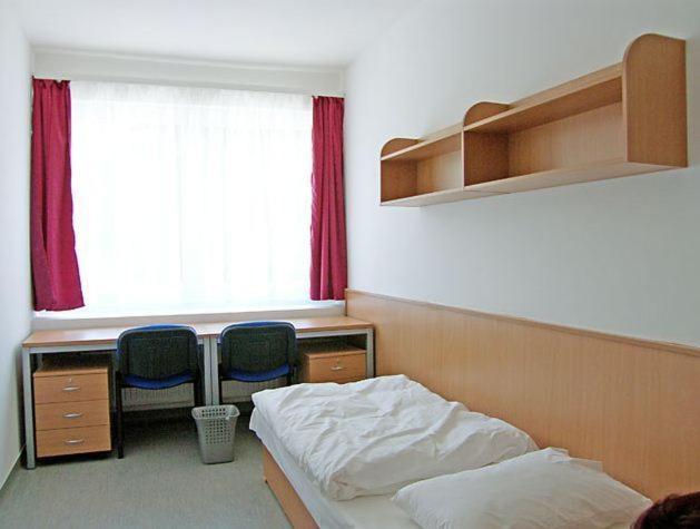 Imola Hostel Eger Værelse billede